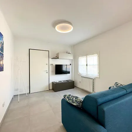 公寓 Wh - Bilocale Lamarmora Con Grande Spazio Esterno - Wifi 圣雷默
