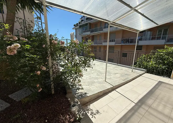 Wh - Bilocale Lamarmora Con Grande Spazio Esterno - Wifi Διαμέρισμα *